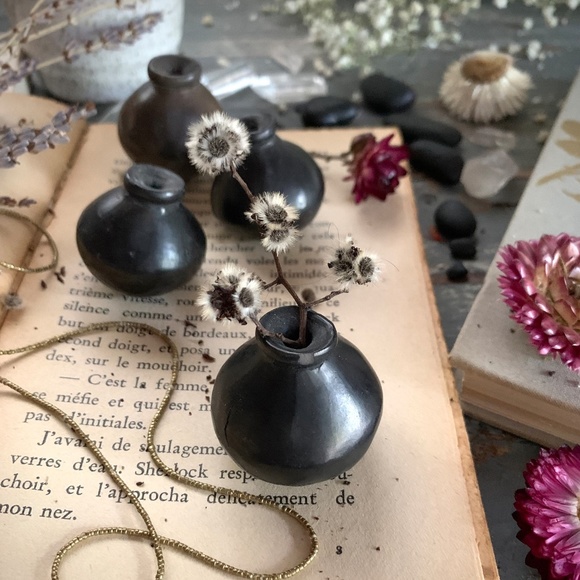 60's PRIMITIVE OAXACAN BARRO NEGRO ZAPOTEC MINIATURE VASE - Picture 5 of 10